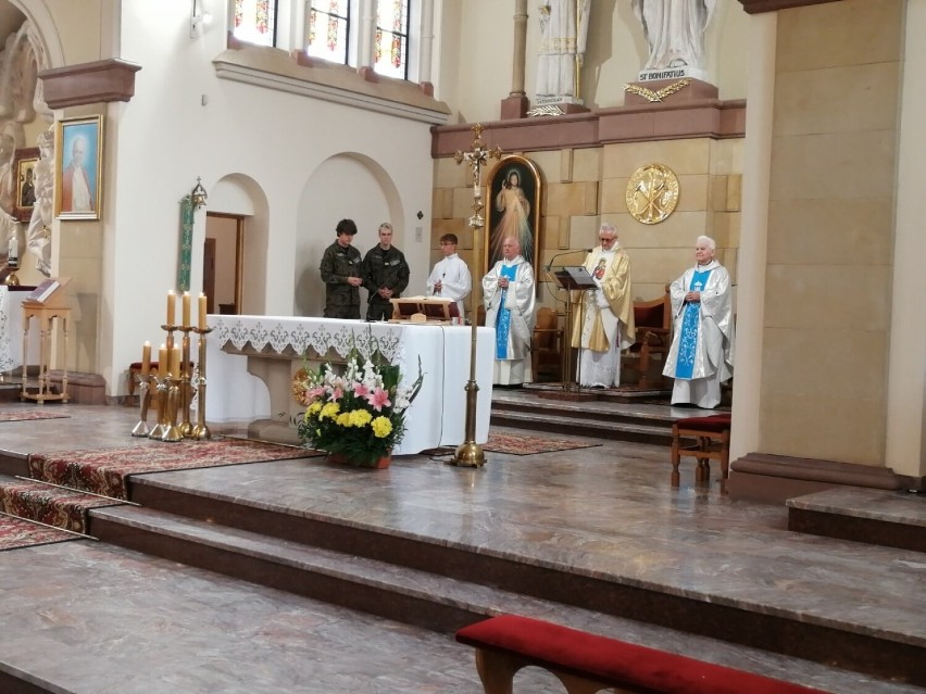 Święto Wojska Polskiego w Zgorzelcu. Upamiętniono jednostki wojskowe stacjonujące w Zgorzelcu        