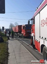 Gnojnik. Potrącenie pieszej na przejściu dla pieszych, kobieta trafiła do szpitala, są utrudnienia w ruchu