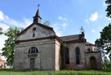 Kościół w Starych Prażuchach, dzieło architekta Franciszka Reinsteina, chyli się ku upadkowi. ZDJĘCIA 