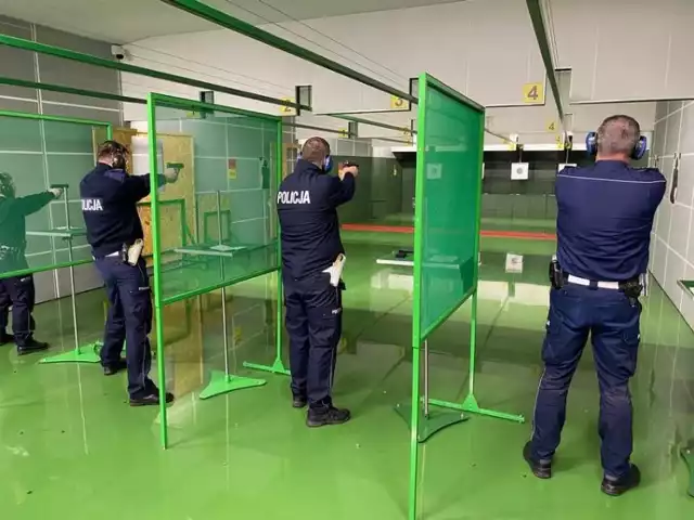 Mundurowi zmierzyli się w dwóch konkurencjach, w strzelaniu precyzyjnym oraz szybkim z odległości 15 metrów