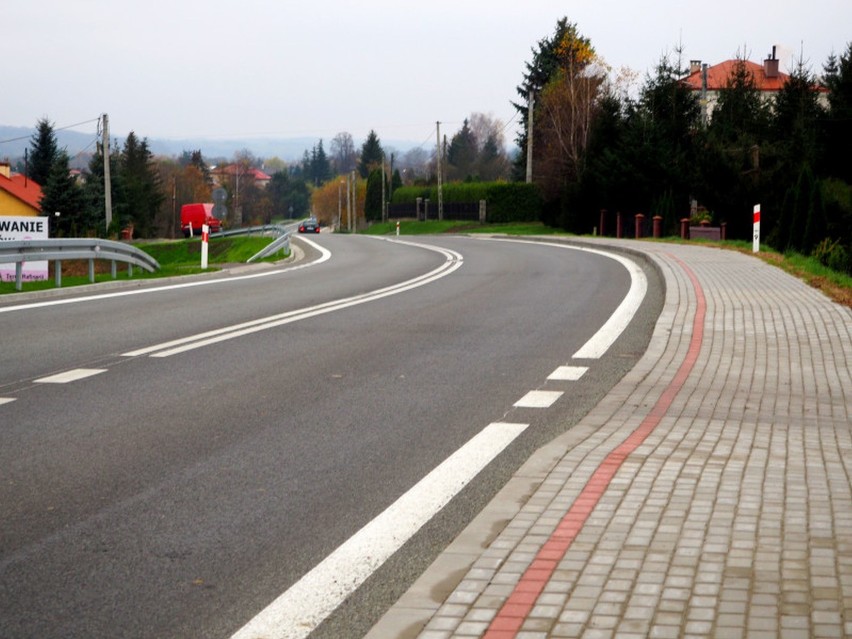 Rozbudowa 13 km drogi Siepietnica -Trzcinica kosztowała...
