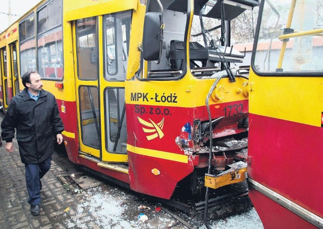 Sześcioro pasażerów zostało rannych w zderzeniu tramwaju linii 12, który uderzył w "10".