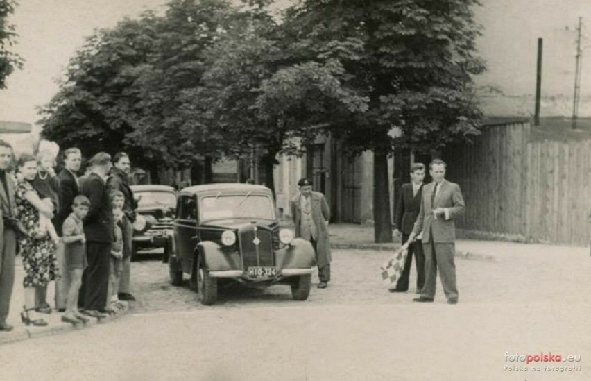 Lata 1950-1955 , Zawody samochodowe w Kielcach . Zdjęcie...