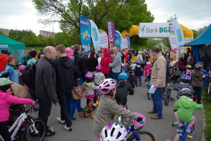 TOUR Kocham Rowerek – Mali rowerzyści opanowali Rzeszów! [ZDJĘCIA]