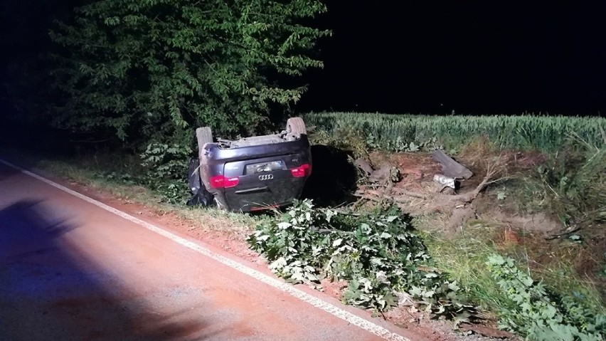 Audi dachowało na drodze pod Wrocławiem. Zobacz zdjęcia! 