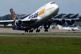 Olbrzymi Boeing 747-446 wylądował na lotnisku w Gdańsku Rębiechowie [ZDJĘCIA]