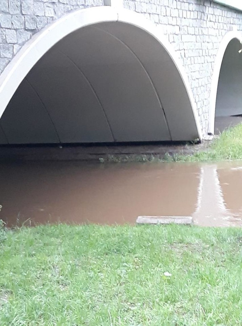 Miastko. Tak wyglądała wczorajsza powódź w mieście i gminie Miastko udokumentowana na nagraniach Czytelników (VIDEO)