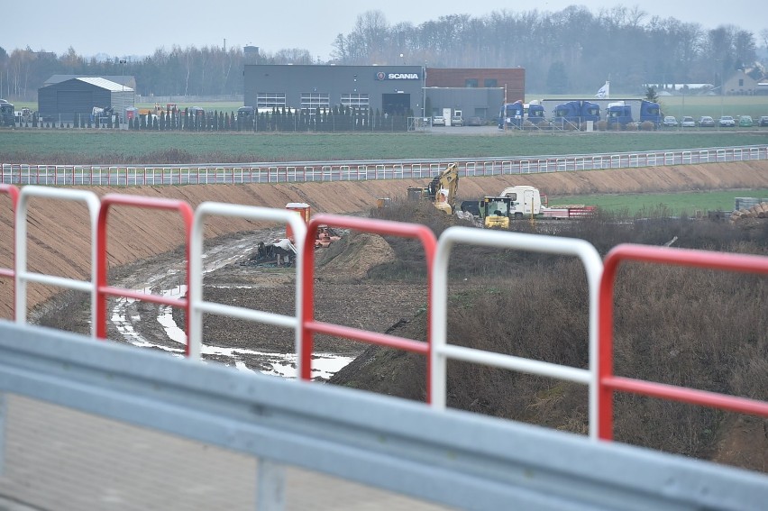 Leszno. Wiadukt gotowy, ale na otwarcie poczekamy nawet dwa miesiące [ZDJĘCIA]