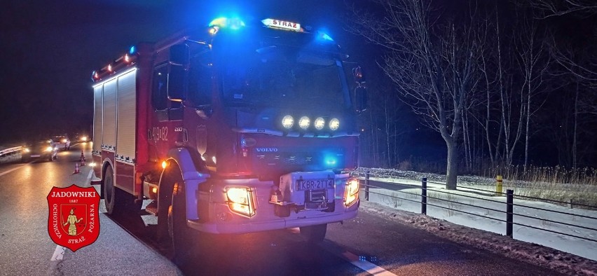 Wypadek na DK94 w Jadownikach, samochód zderzył się z...
