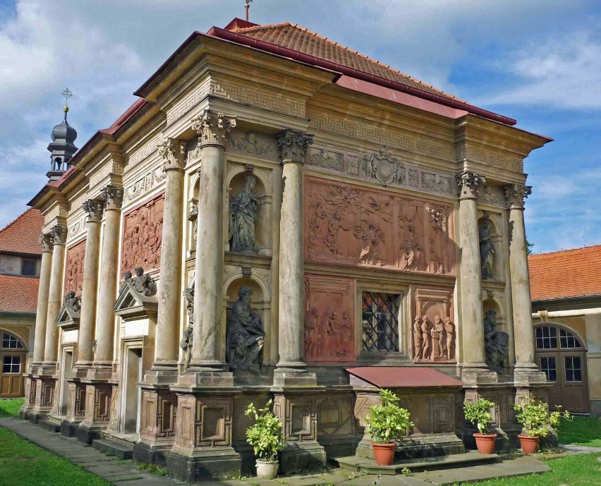 Kaplica Loretańska w Rumburku i jej detale