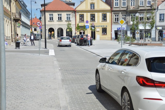 W centrum Bochni wznowiono ruch kołowy na przebudowanych ulicach, 15.06.2021