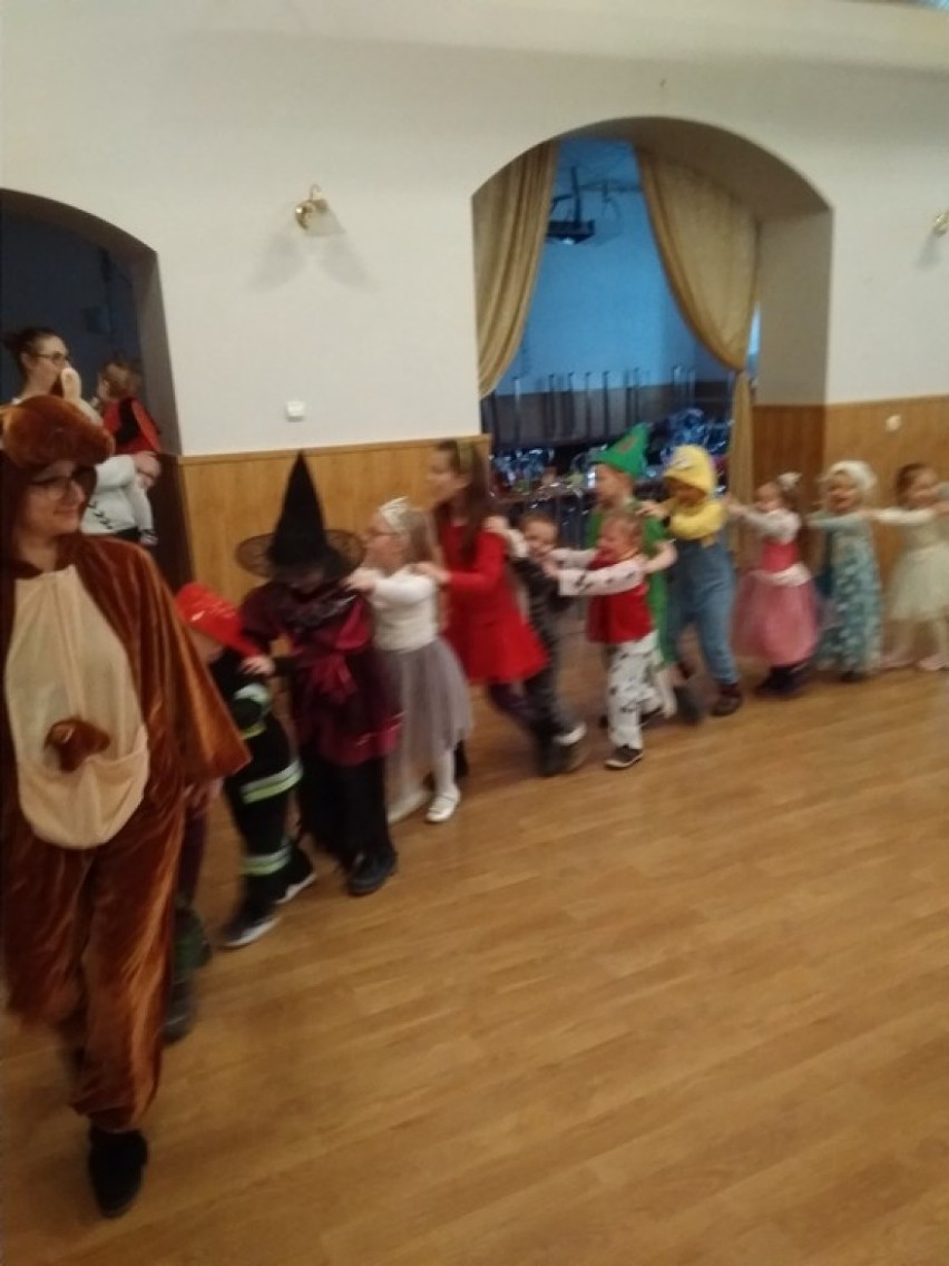 Balik karnawałowy dla dzieci z przedszkola w Chrośnicy