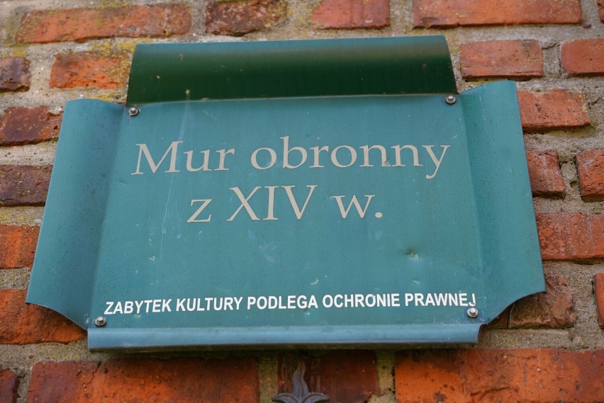 Fragmenty murów obronnych w Tczewie.