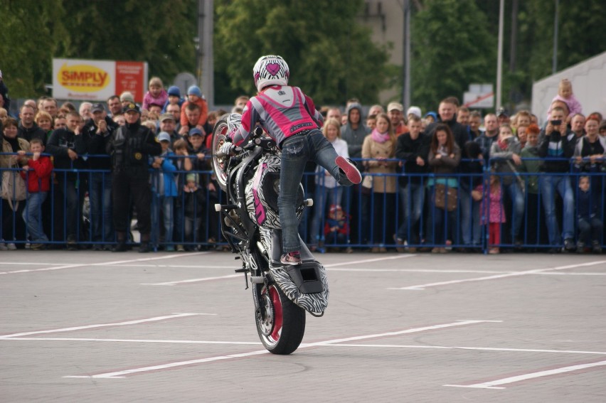 Rawska Majówka 2013: pokaz akrobatyki motocyklowej [ZDJĘCIA]