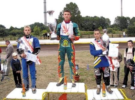 Medaliści pierwszych Mistrzostw Polski. Od lewej: Damian Romańczuk, 
Mateusz Kowalczyk i Kamil Cieślar.