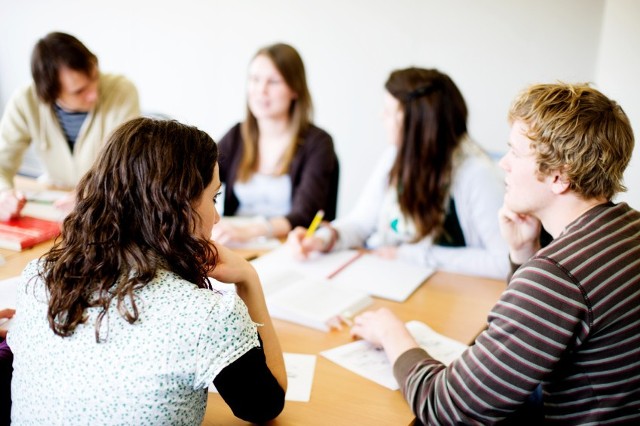 Darmowe szkolenia dla studentów UMCS: Jak się komunikować i prezentować
