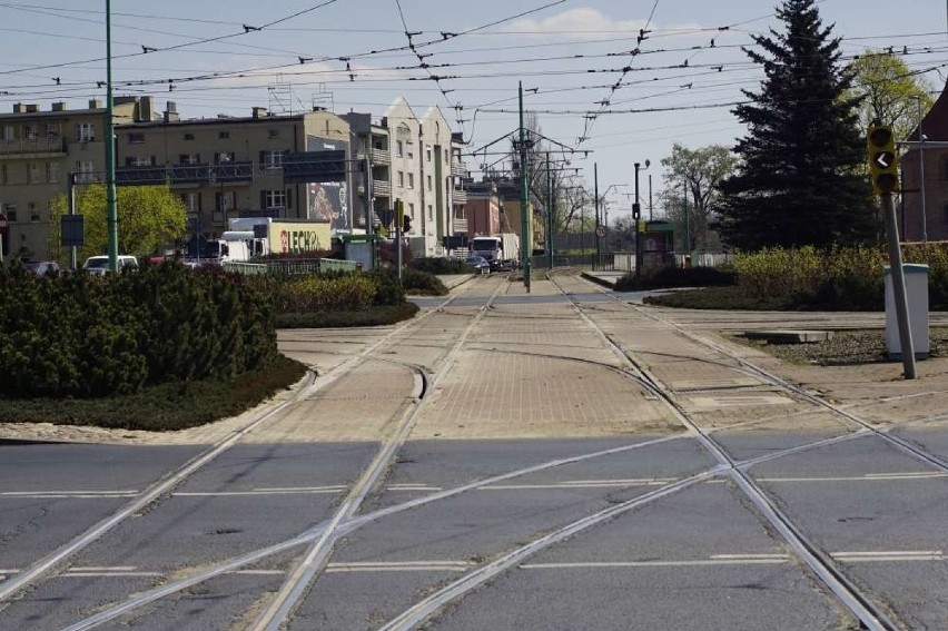 Kompleksowa wymiana sieci trakcyjnej na Warszawskiej i węzła...