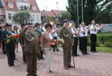 Święto Wojska Polskiego w Sierakowie. Obchody na rynku