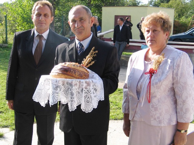 W Bukowince sołtysem pozostał Henryk Górkowy (starosta dożynek 2010). Jego żona Maria jest wiceprzewodniczącą rady sołeckiej
