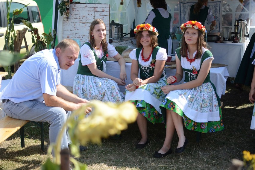 Dożynki w Radzyniu Chełmińskim. Wystąpił kabaret Jurki [wideo, zdjęcia]