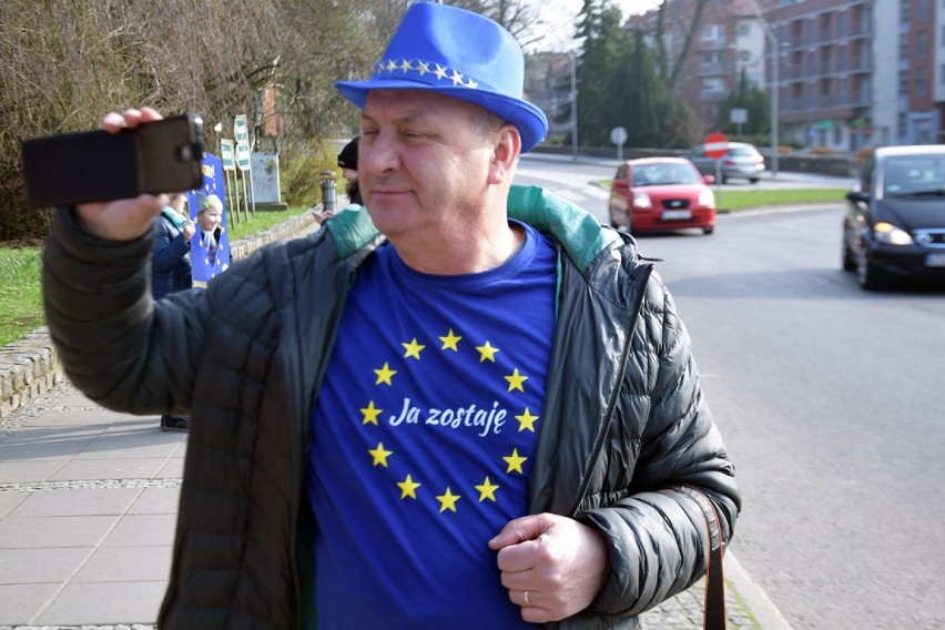Obywatele Stargard zaśpiewali hymn Unii Europejskiej, Odę do radości