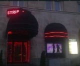 Sex shopy i kluby erotyczne w Alei Jana Pawła II. Co z nimi zrobić?