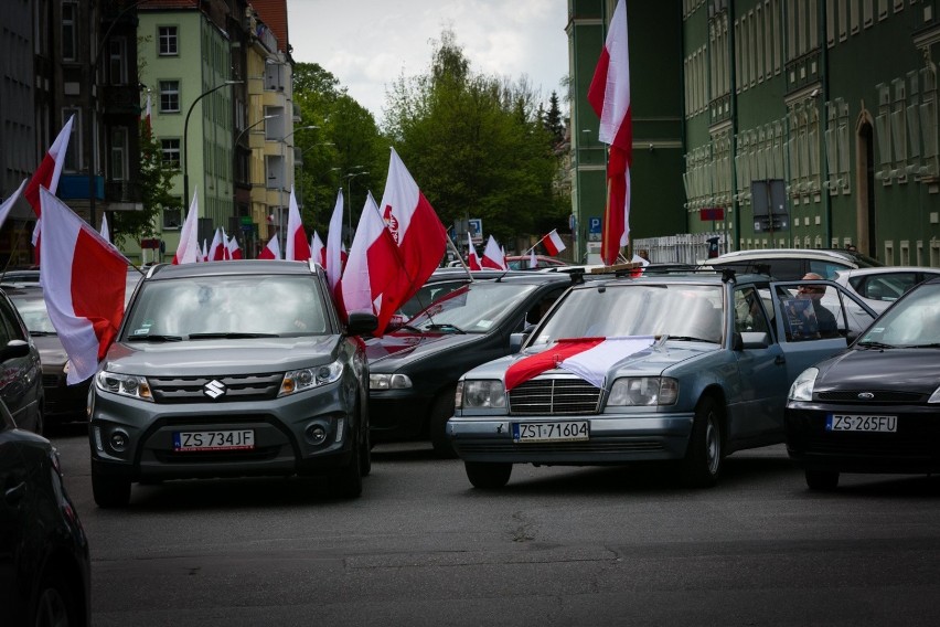 3 maja w Szczecinie. Jedyny taki w Polsce uroczysty przejazd samochodów 
