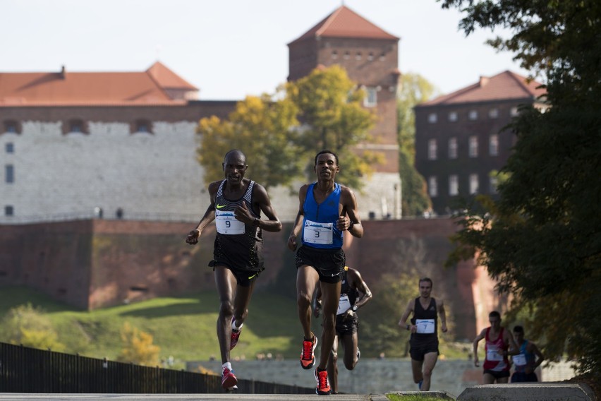 4. PZU Cracovia Półmaraton Królewski [ZNAJDŹ SIĘ NA...