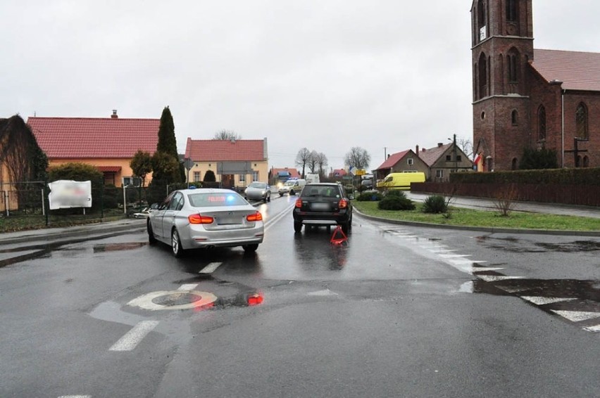 Do zdarzenia doszło na skrzyżowaniu w miejscowości Skąpe....