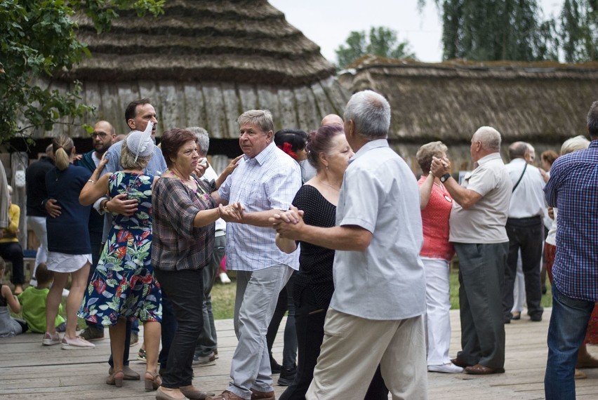 Potańcówka w lubelskim skansenie