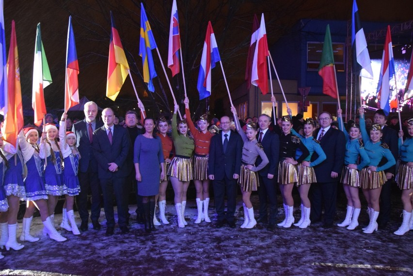 Cieszyn i Czeski Cieszyn świętowały na Moście Przyjaźni 10. rocznicę przystąpienia do strefy Schengen [ZDJĘCIA]