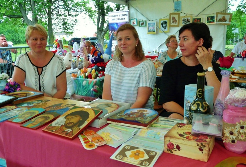 Festiwal Produktów Lokalnych w Koszęcinie. Stoiska z produktami z całego Śląska i sporo dobrej muzyki [ZDJĘCIA]