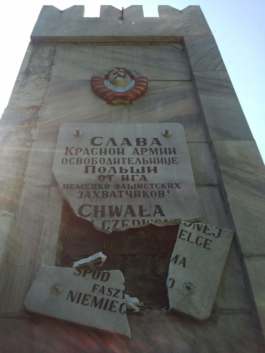 Zniszczenie pomnika Armii Czerwonej w Raciborzu