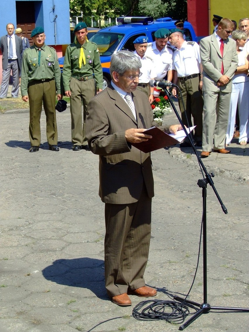 Przemowę wygłosił wiceprezydent Sieradza Jacek Przybyłek....