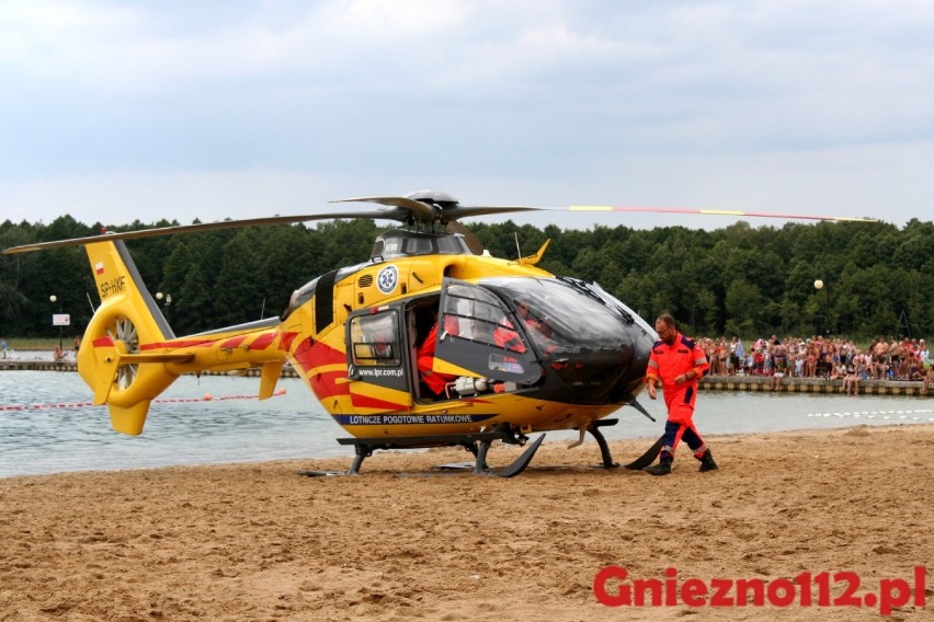 Wypadek w Skorzęcinie. Na plaży musiał lądować helikopter LPR [FOTO]