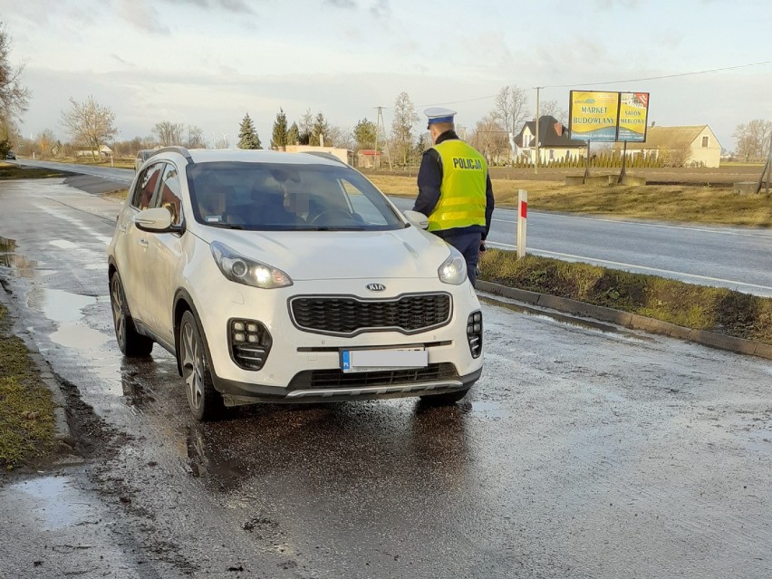 45-letnia mieszkanka powiatu radziejowskiego jechała BMW pod wpływem alkoholu. Obywatelskie zatrzymanie