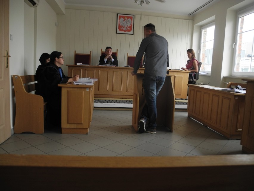 Proces pracowników Agrofirmy Witkowo, oskarżonych o znęcanie się nad bydłem. Sąd wysłuchał zootechników   
