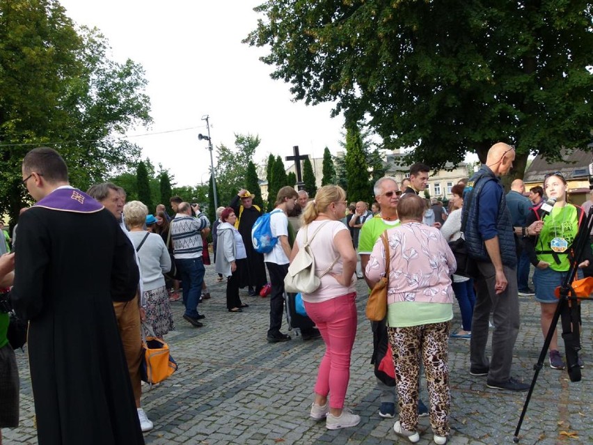 Piesza Pielgrzymka Zduńskowolska wyruszyła na Jasną Górę