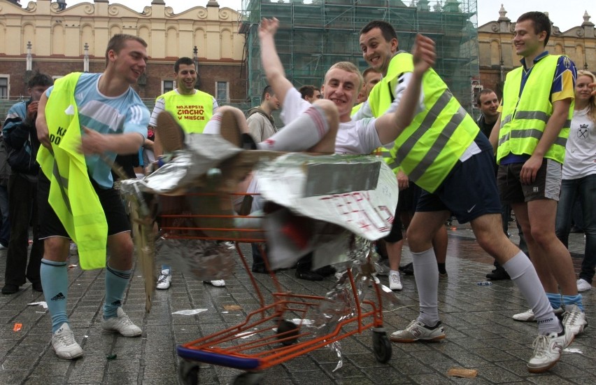 Piątek, 18 maja 2018

Korowód juwenaliowy
godz. 10:00 -...