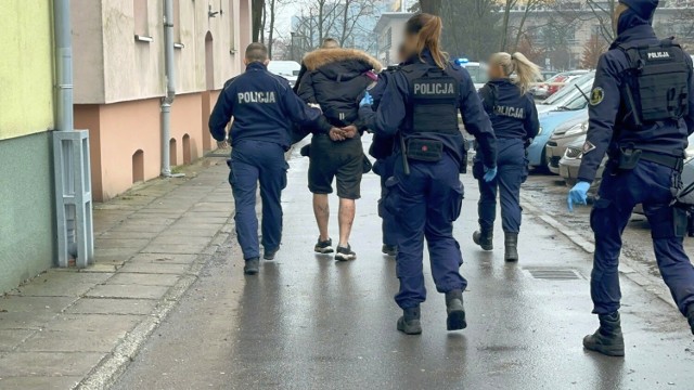 Akcja policji w centrum Opola. Zatrzymanie mężczyzny, który powinien odsiadywać karę więzienia.