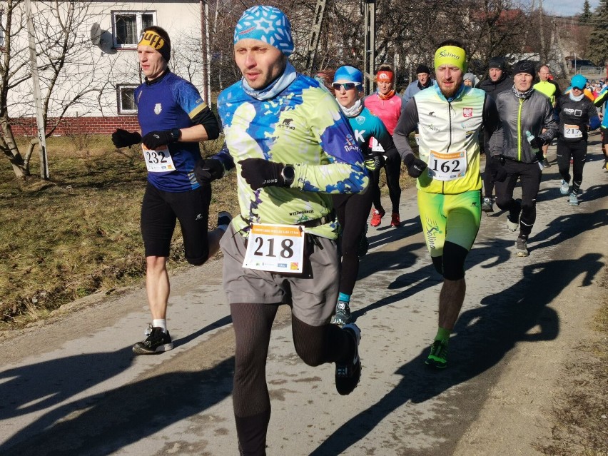 Biegi i Nordic Walking Wielki Las w Woli Zgłobieńskiej. Wystartowało ponad 260 uczestników