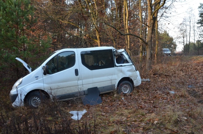 Wypadek w pobliżu Suchej. 16-latka zabrana śmigłowcem do krakowskiego szpitala