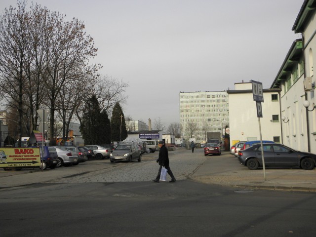 Ulica Muzealna w Żorach w stronę GS-u
