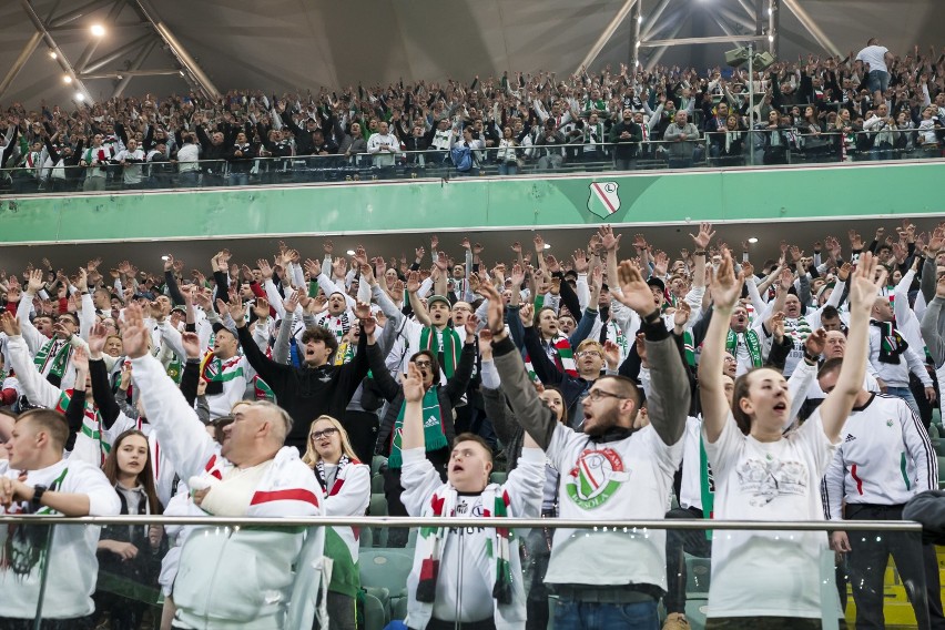 Legia Warszawa - Piast Gliwice 0:1. Kompromitacja na Łazienkowskiej. Mistrzostwo stołecznych zagrożone?