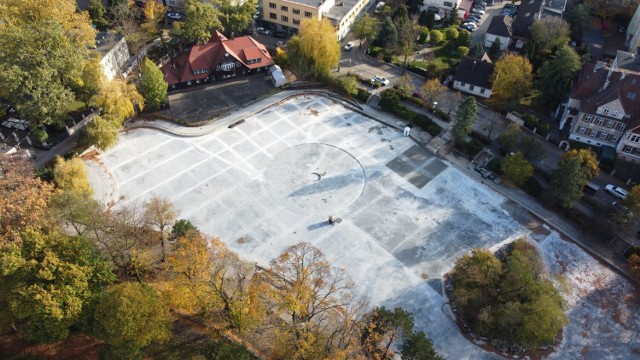 Remont Stawku Barlickiego w Opolu. Wylana jest już nowa niecka. Zakończenie robót w 2024 roku.