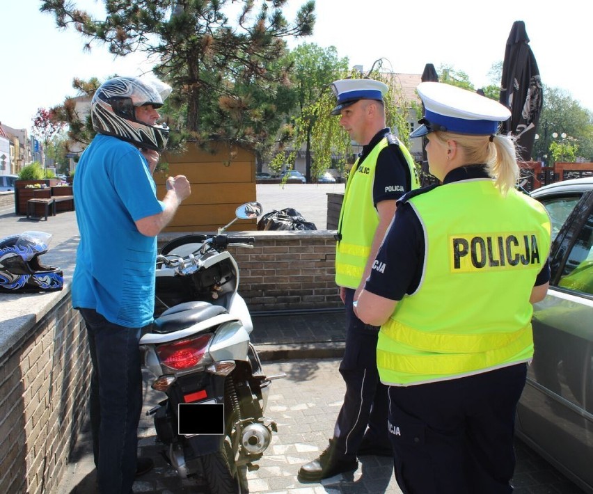 Wieluńscy policjanci przeprowadzili akcję „Niechronieni uczestnicy ruchu drogowego"