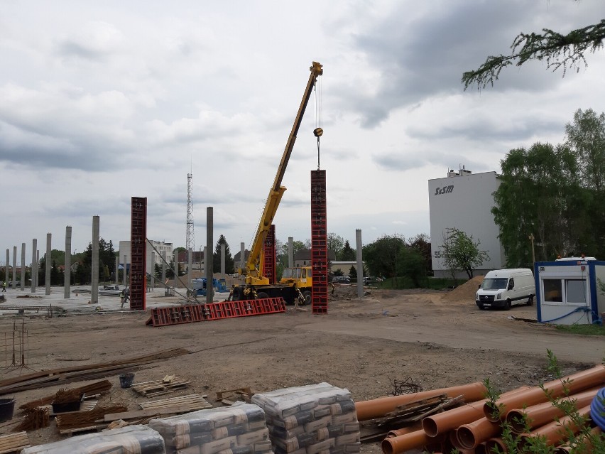 Tak w maju rośnie nowy market budowlany w Szczecinku [zdjęcia]
