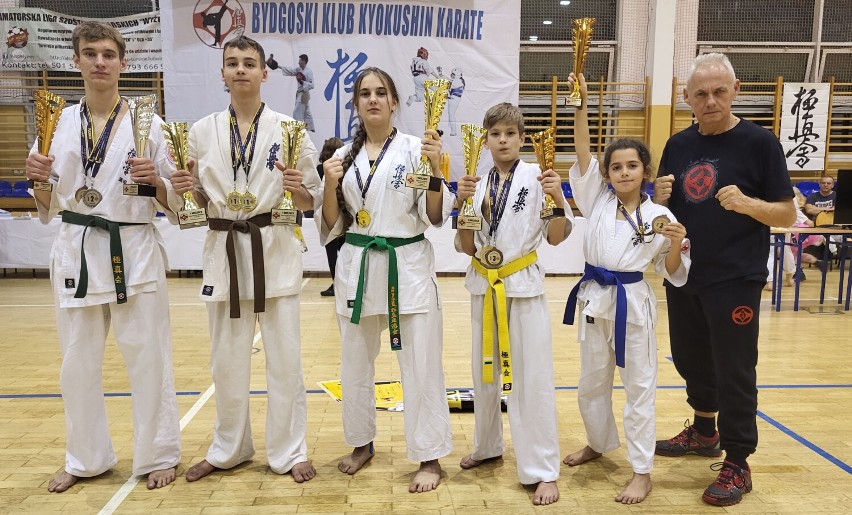 Turniej Karate Kyokushin ,, OYAMA'S CUP ", legniczanie wrócili z medalami