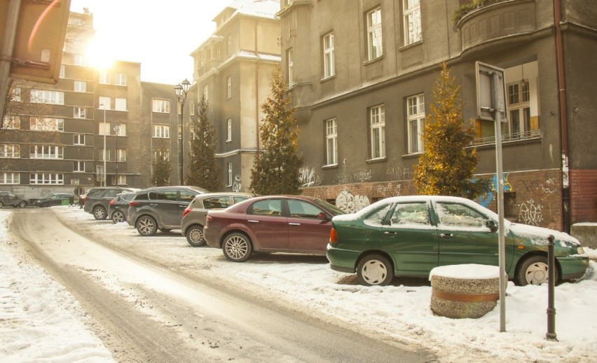 Testy aplikacji Parkanizer na ulicy Podgórnej w Katowicach.