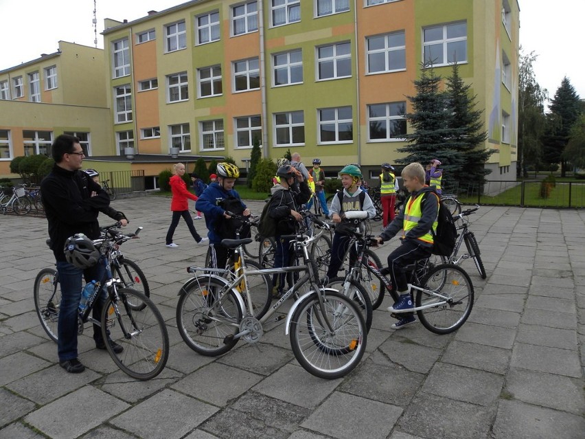 Wycieczka rowerowa klasy V A SP w Człuchowie - zdjęcia